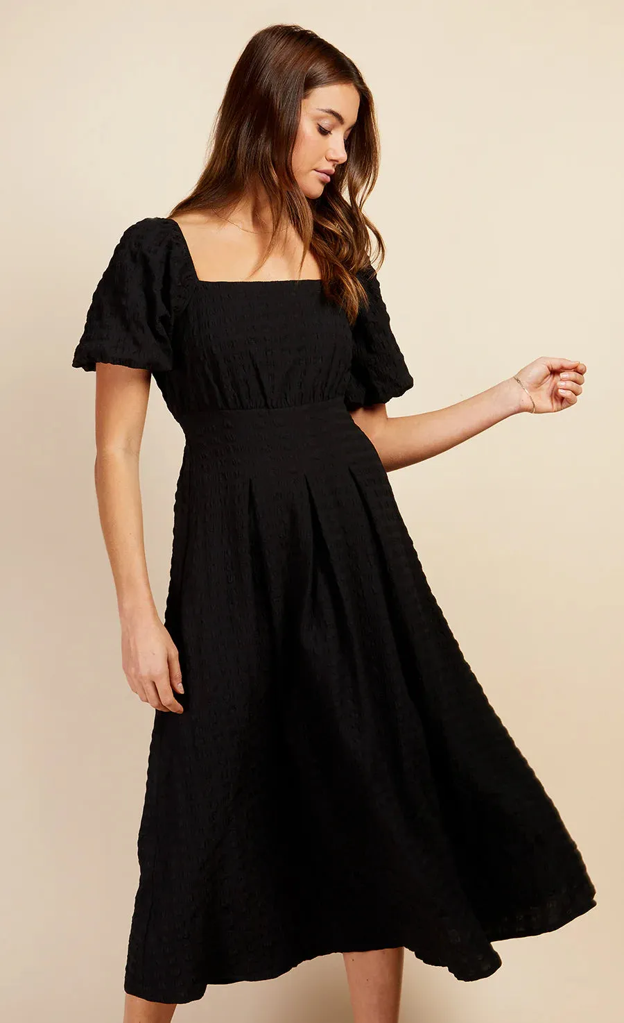 Clara Textured Puff Sleeve Midaxi Dress (Black)