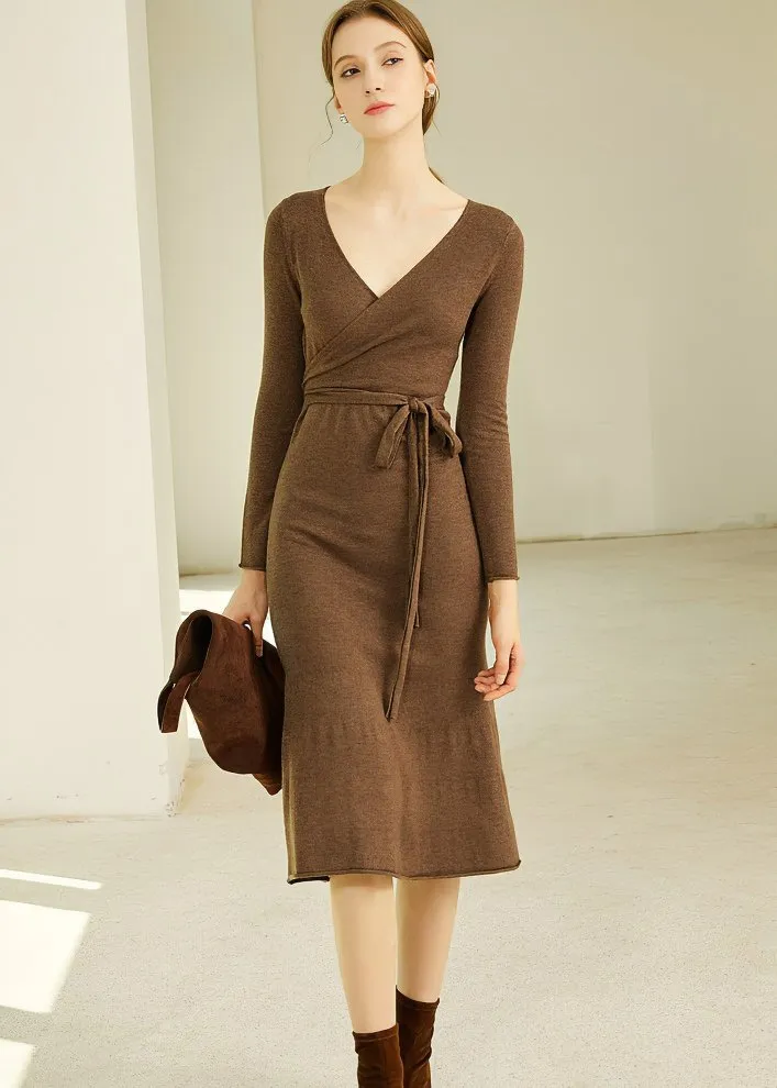 V NECK FISHTAIL DRESS