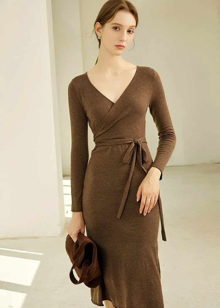V NECK FISHTAIL DRESS